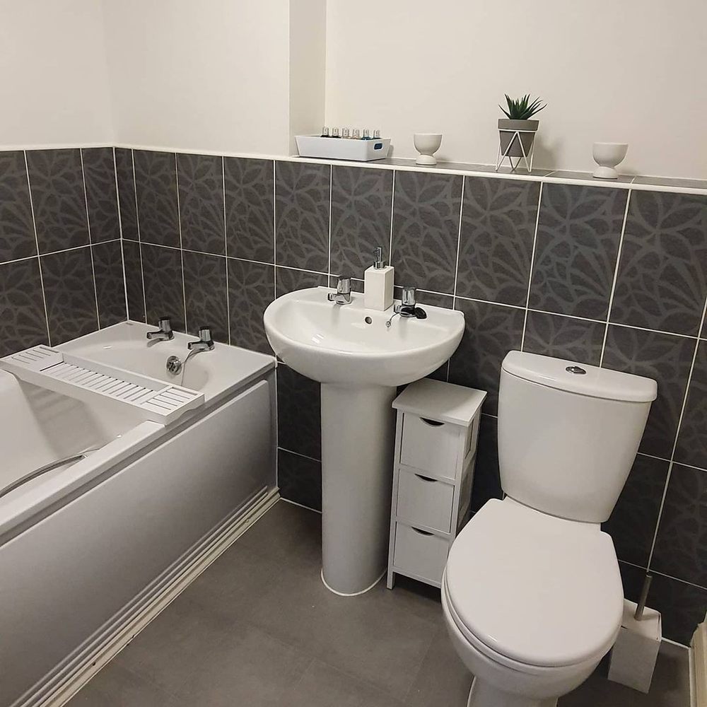 Slide of The Port Plumbing and Heating