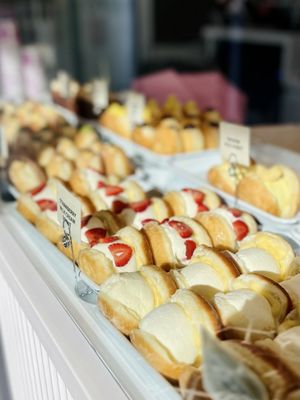 Cafe Knotted by null