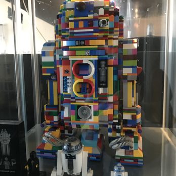 Cafe Zio - Colorful R2D2 - Bubble Tea Near Me - Edison, New Jersey
