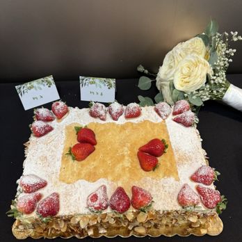 Gourmandise - Strawberry Mille Feuille cake - Patisserie/Cake Shop Near Me - Draper, Utah