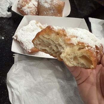 Cafe Beignet, Sheraton - perfectionnnn - Coffee & Tea Near Me - New Orleans, Louisiana