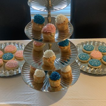 Simply Frosted - Cupcakes and sugar cookies - Cupcakes Near Me - Blue Springs, Missouri Simply Frosted - Cupcakes and sugar cookies - Cupcakes Near Me - Blue Springs, Missouri