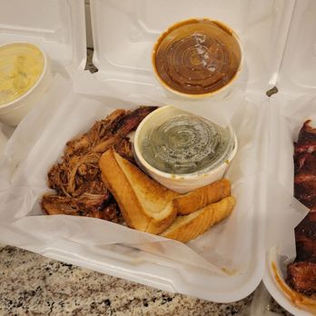 Smokin Notes BBQ - Pulled pork dinner combo with Annie's beans and green beans $17.99 - Barbeque Near Me - East Peoria, Illinois Smokin Notes BBQ - Pulled pork dinner combo with Annie's beans and green beans $17.99 - Barbeque Near Me - East Peoria, Illinois