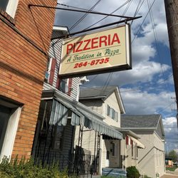 Pizzeria - Small signage 3 blocks or so  from Neville island bridge  right side so yummy
