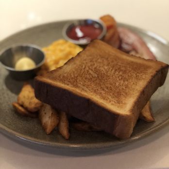 OEB Breakfast - Downtown - Breakfast & Brunch Near Me - Calgary, Alberta