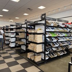 Bloomingdale's Outlet