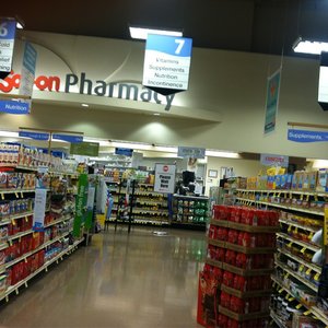 CVS PHARMACY - Updated July 2025 - 28 Photos & 135 Reviews - 9730 ...