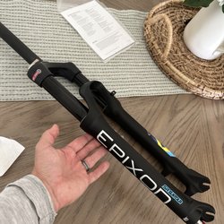 Tree Fort Bikes - Suntour Expixon Fork