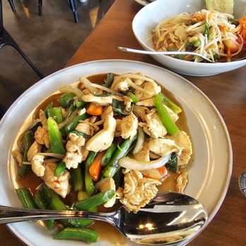 Kyu 55 Thai & Sushi - Basil chicken - Thai Near Me - Chamblee, Georgia