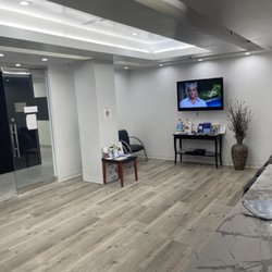 Cali Eye Institute - Waiting Room