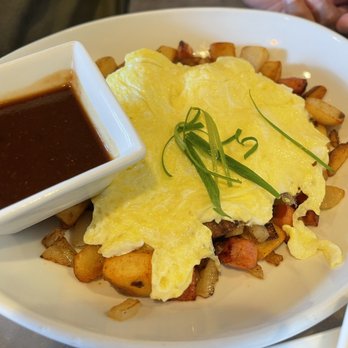 Moena Café - Pineapple sausage hash - Cafes Near Me - Honolulu, Hawaii Moena Café - Pineapple sausage hash - Cafes Near Me - Honolulu, Hawaii