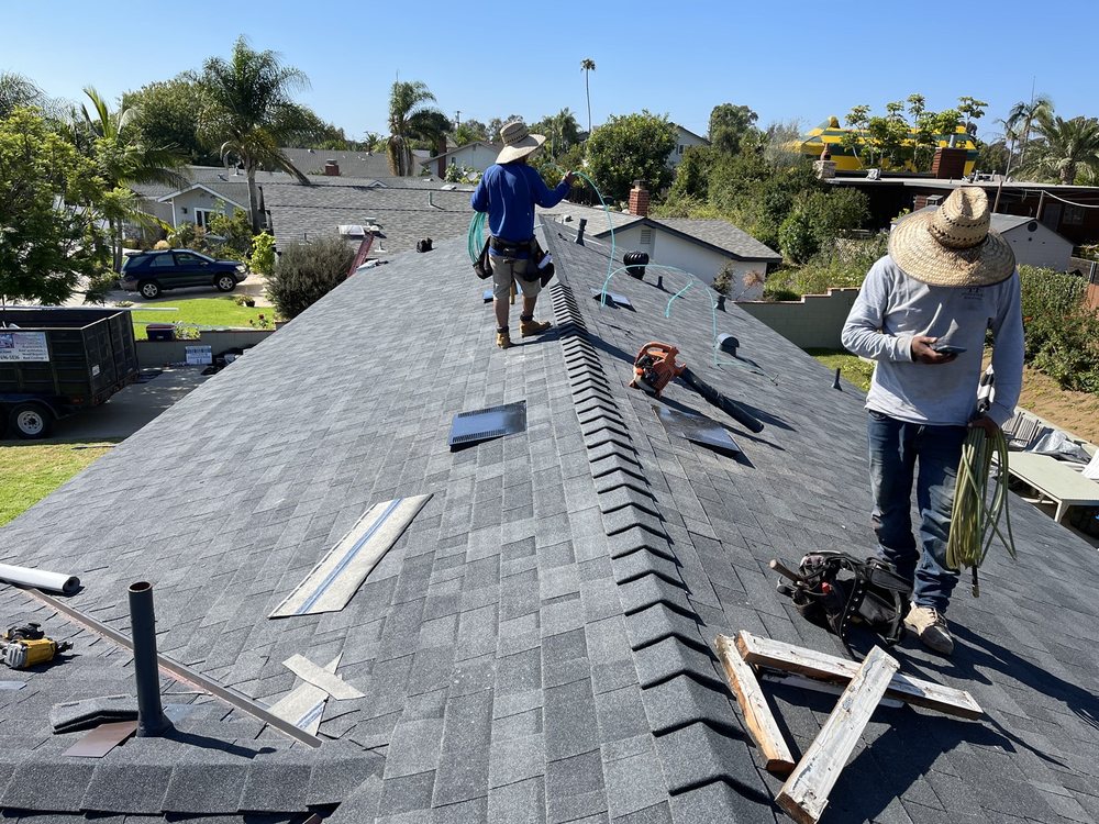 Slide of Hernandez Roofing
