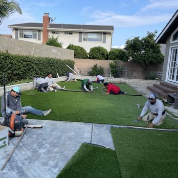 Grizzly Outdoor - A lot of guys at work - Landscaping Near Me Grizzly Outdoor - A lot of guys at work - Landscaping Near Me