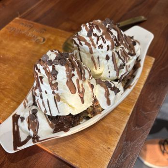 Chocolate and Love Cafe - Chocolate chip cookie ice cream sundae - Chocolatiers & Shops Near Me - Mississauga, Ontario Chocolate and Love Cafe - Chocolate chip cookie ice cream sundae - Chocolatiers & Shops Near Me - Mississauga, Ontario