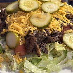 Zorba Lounge - Huge Steak Salad