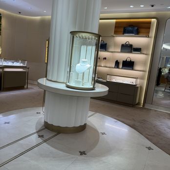 Cartier - Jewelry Near Me - Toronto, Ontario