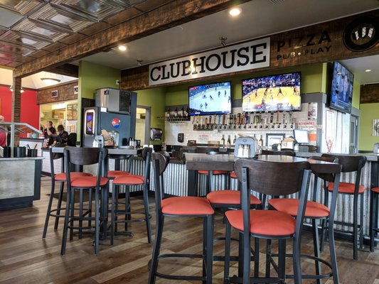 Round Table Clubhouse Closed 38 Photos 91 Reviews 2940 N Highway 97 Bend Or United States Restaurant Phone Number Round Table Clubhouse Closed 38, Round Table Clubhouse Bend