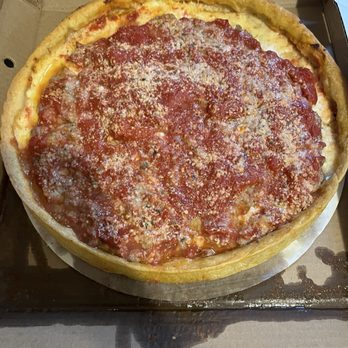 Lou Malnati's Pizzeria - Wet box - Pizza Near Me - Chicago, Illinois
