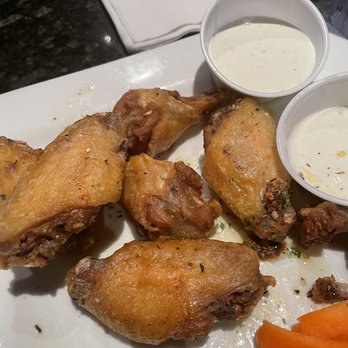 Jonathan's Grille - Garlic Parm wings - American Near Me - Mount Juliet, Tennessee Jonathan's Grille - Garlic Parm wings - American Near Me - Mount Juliet, Tennessee
