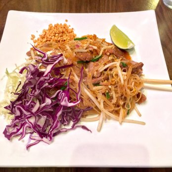 Royal Thai Restaurant - Thai Near Me - Chicago, Illinois