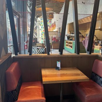 Nando's Peri-Peri - Inside - Chicken Shop Near Me - Rosslyn, Virginia Nando's Peri-Peri - Inside - Chicken Shop Near Me - Rosslyn, Virginia