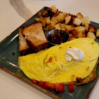 First Watch - The Works Omelet with Potatoes - Breakfast & Brunch Near Me - Las Vegas, Nevada First Watch - The Works Omelet with Potatoes - Breakfast & Brunch Near Me - Las Vegas, Nevada