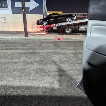 Randy's Towing - Careful consideration taking place when dropping off vehicles! - Towing Near Me - North Hills, California