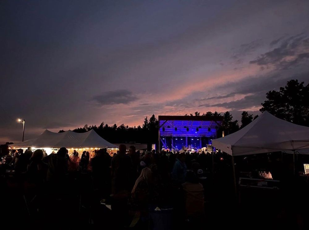 RYDERS SALOON Updated September 2024 19 Photos & 13 Reviews 283