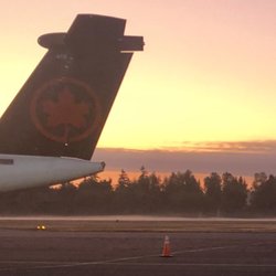 Nanaimo Airport - Early morning fog on the runway