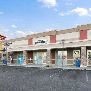 Gateway Dental Group - Dental Office Exterior - Storefront Close Up 2 - General Dentistry Near Me - Avondale, Arizona Gateway Dental Group - Dental Office Exterior - Storefront Close Up 2 - General Dentistry Near Me - Avondale, Arizona