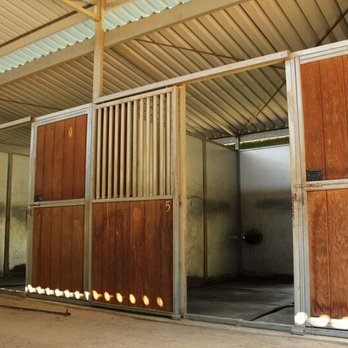 Breezy Meadow Stables - Stalls - Horseback Riding Near Me - Chatsworth, California Breezy Meadow Stables - Stalls - Horseback Riding Near Me - Chatsworth, California