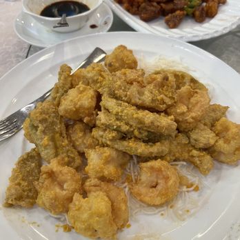 Very Fair Seafood cuisine - Salty egg yolk fried seafood - Seafood Near Me - Toronto, Ontario Very Fair Seafood cuisine - Salty egg yolk fried seafood - Seafood Near Me - Toronto, Ontario