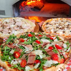 Kevino Wood Fired Pizza - Pizza Italia Miami:
Tartufata pizza 12''
Diavola pizza 12''
Suprema pizza 12''
