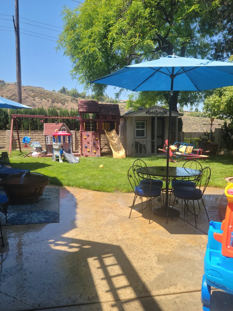 Whitneys Toddlers & Tots - childcare center in Redlands, CA