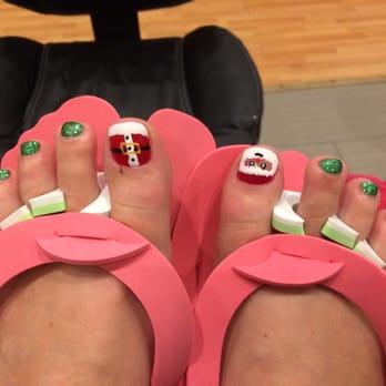 Nail Circle - Check out Sarah's creativity!!! - Nail Salons Near Me - Lake Zurich, Illinois