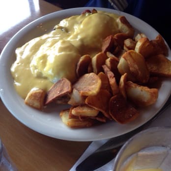 Penny Ann's Cafe - Their special of the day. Almost like an eggs Benedict but with a croissant and tomatoes as well - Breakfast & Brunch Near Me - Draper, Utah Penny Ann's Cafe - Their special of the day. Almost like an eggs Benedict but with a croissant and tomatoes as well - Breakfast & Brunch Near Me - Draper, Utah