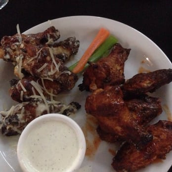 BZ's Bistro - Pizza Near Me - Tucson, Arizona
