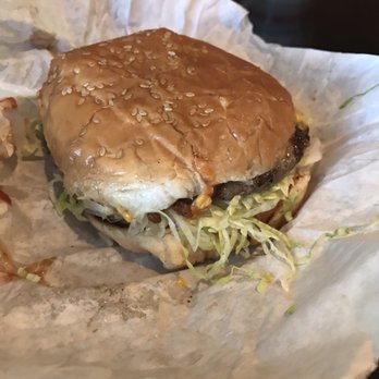 Daglas Drive In - Bacon cheeseburger - meh - Burgers Near Me - Winnetka, California Daglas Drive In - Bacon cheeseburger - meh - Burgers Near Me - Winnetka, California