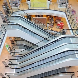 Galeria Kaufhof - GALERIA Kaufhof Leipzig Neumarkt Rolltreppen aus Vogelperspektive