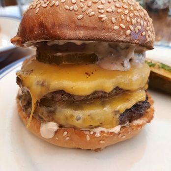 Hudson House - The burger (yum) - Seafood Near Me - Houston, Texas Hudson House - The burger (yum) - Seafood Near Me - Houston, Texas