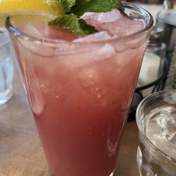 Sweet Maple - Fresh raspberry lemonade - Breakfast & Brunch Near Me - Santa Monica, California