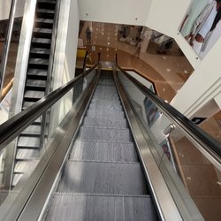 Belk - Belk SouthPark Mall Escalators