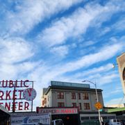 ウェア DRT Pike Street Market Long T 180s.jpg