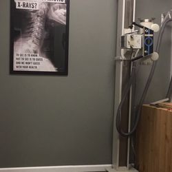 True Life Chiropractic - X-ray and examining room
