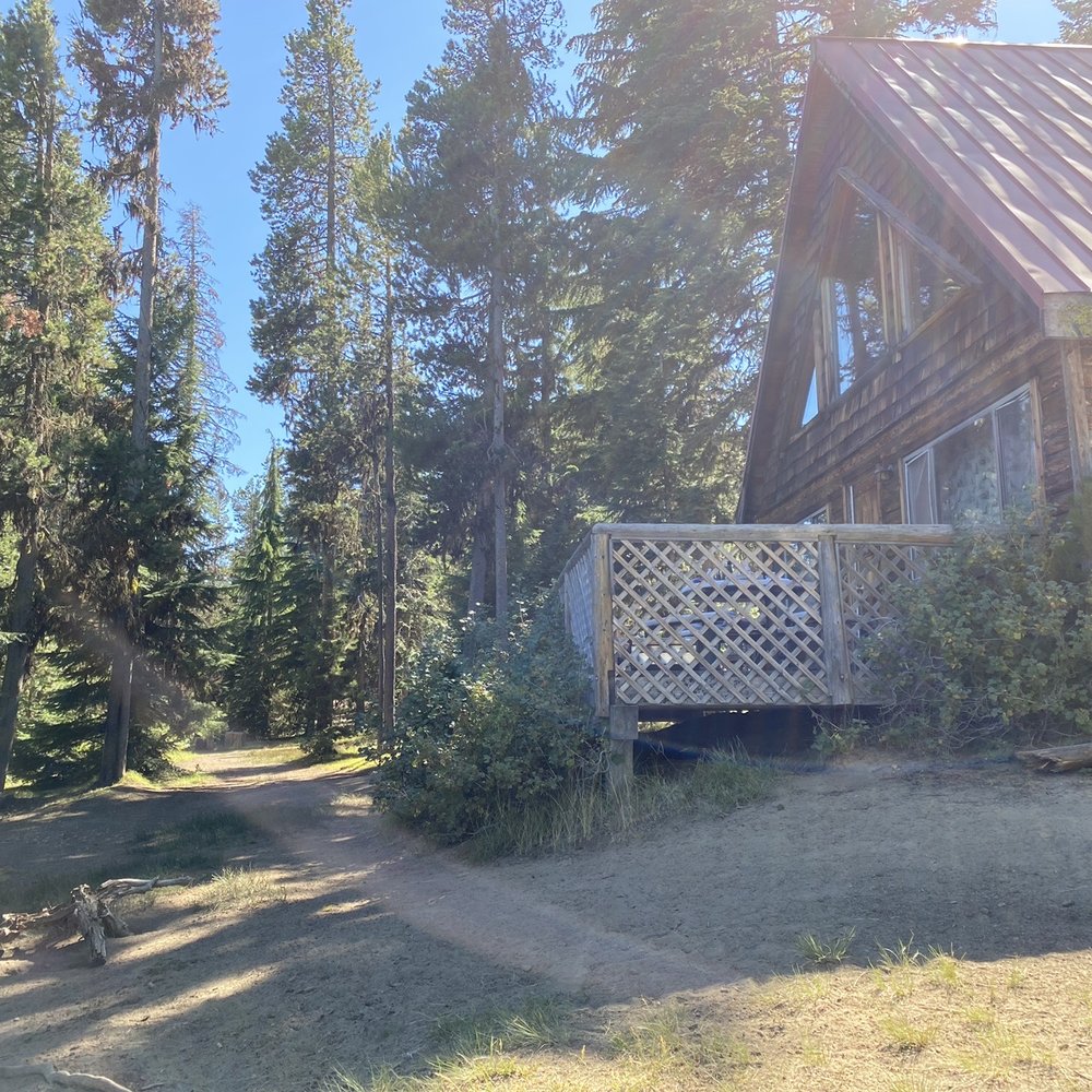 Paulina Lake Lodge - Eagle Cabin, Paulina Lake Resort - Resorts Near Me - La Pine, Oregon