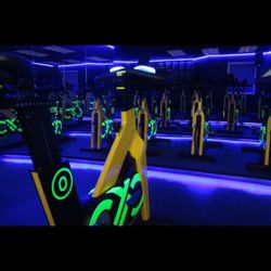 K-Cycle Studio - Black lights! Neon! Black Lights!