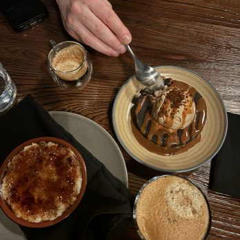 Barbacoa - Crème brûlée and brownie - Wine Bars Near Me - Kansas City, Missouri