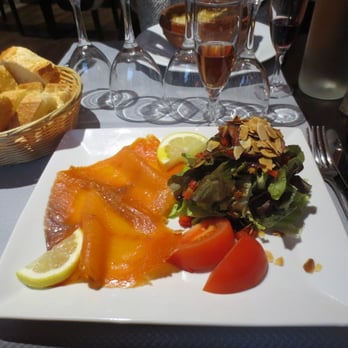 Adelaïde - smoked salmon.  Extremely generous portion! - French Near Me - Carcassonne, 11