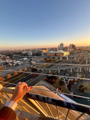 Memphis Pyramid by null