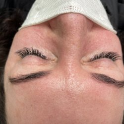 Classic eyelash extensions